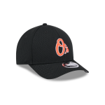 GORRA NEW ERA CAP BALTIMORE ORIOLES MLB CLUBHOUSE 2025 ALTERNATIVA 9FORTY M-CROWN SNAPBACK en STOCK
