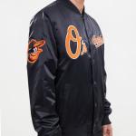 CHAMARRA IMORE ORIOLES CHEST HIT LOGO SATIN JACKET BLACK en STOCK