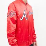 CHAMARRA NTA BRAVES CHEST HIT LOGO SATIN JACKET MIDNIGHT NAVY en STOCK