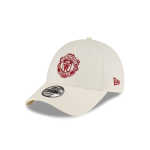 GORRA NEW ERA CAP MANCHESTER UNITED FC  9FORTY STRAPBACK BEIGE en STOCK