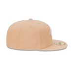 GORRA NEW ERA CAP NEW YORK YANKEES MLB TONAL SCRIPT 59FIFTY CERRADA BEIGE en STOCK