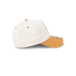 GORRA NEW ERA CAP NEW YORK YANKEES MLB WINECORK 2TONE 9FORTY AF STRAPBACK BEIGE en STOCK