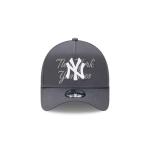 GORRA NEW ERA CAP NEW YORK YANKEES MLB TONAL SCRIPT 9FORTY AF SNAPBACK GRIS en STOCK
