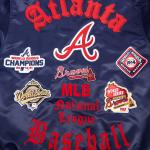 CHAMARRA ANTA BRAVES OLD ENGLISH RIB SATIN JACKET MIDNIGHT NAVY RED MIDNIGHT NAVY en STOCK
