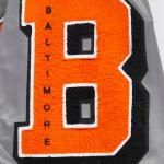 CHAMARRA TIMORE ORIOLES OLD ENGLISH RIB SATIN JACKET GRAY en STOCK