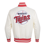CHAMARRA NESOTA TWINS RETRO CLASSIC M RIB SATIN JACKET EGGSHELL RED en STOCK